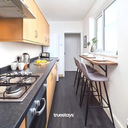 Penkhull House By Truestays - 4 Bedroom House In Stoke-On-Trent Dış mekan fotoğraf