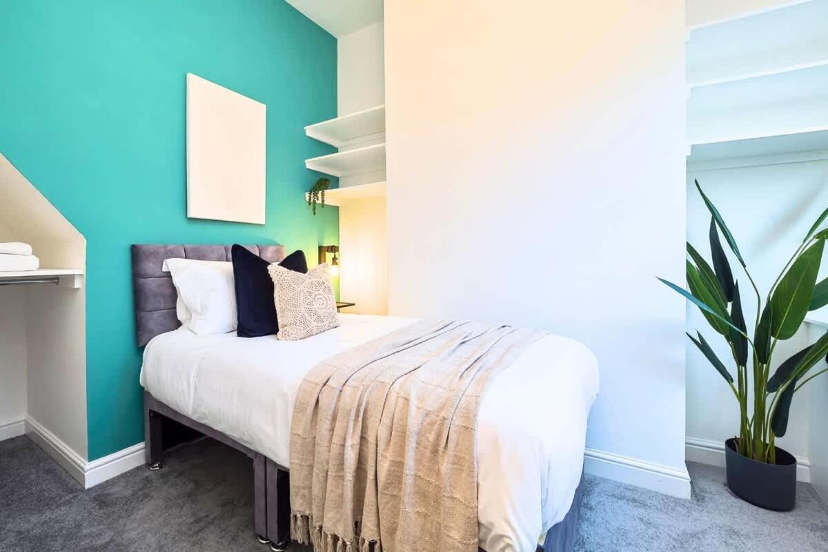 Penkhull House By Truestays - 4 Bedroom House In Stoke-On-Trent Dış mekan fotoğraf