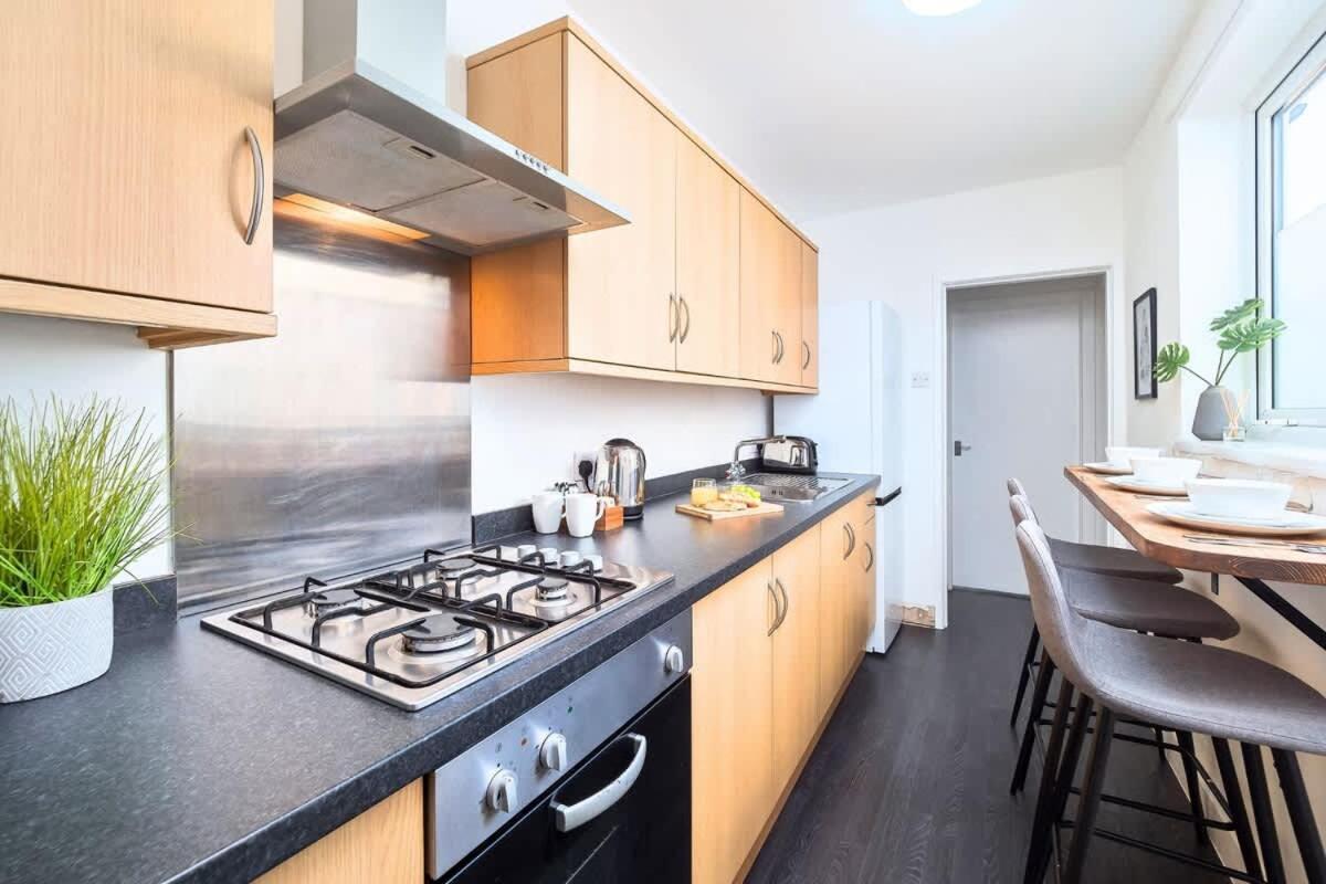 Penkhull House By Truestays - 4 Bedroom House In Stoke-On-Trent Dış mekan fotoğraf